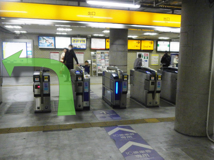 京阪電鉄牧野駅西側出入り口